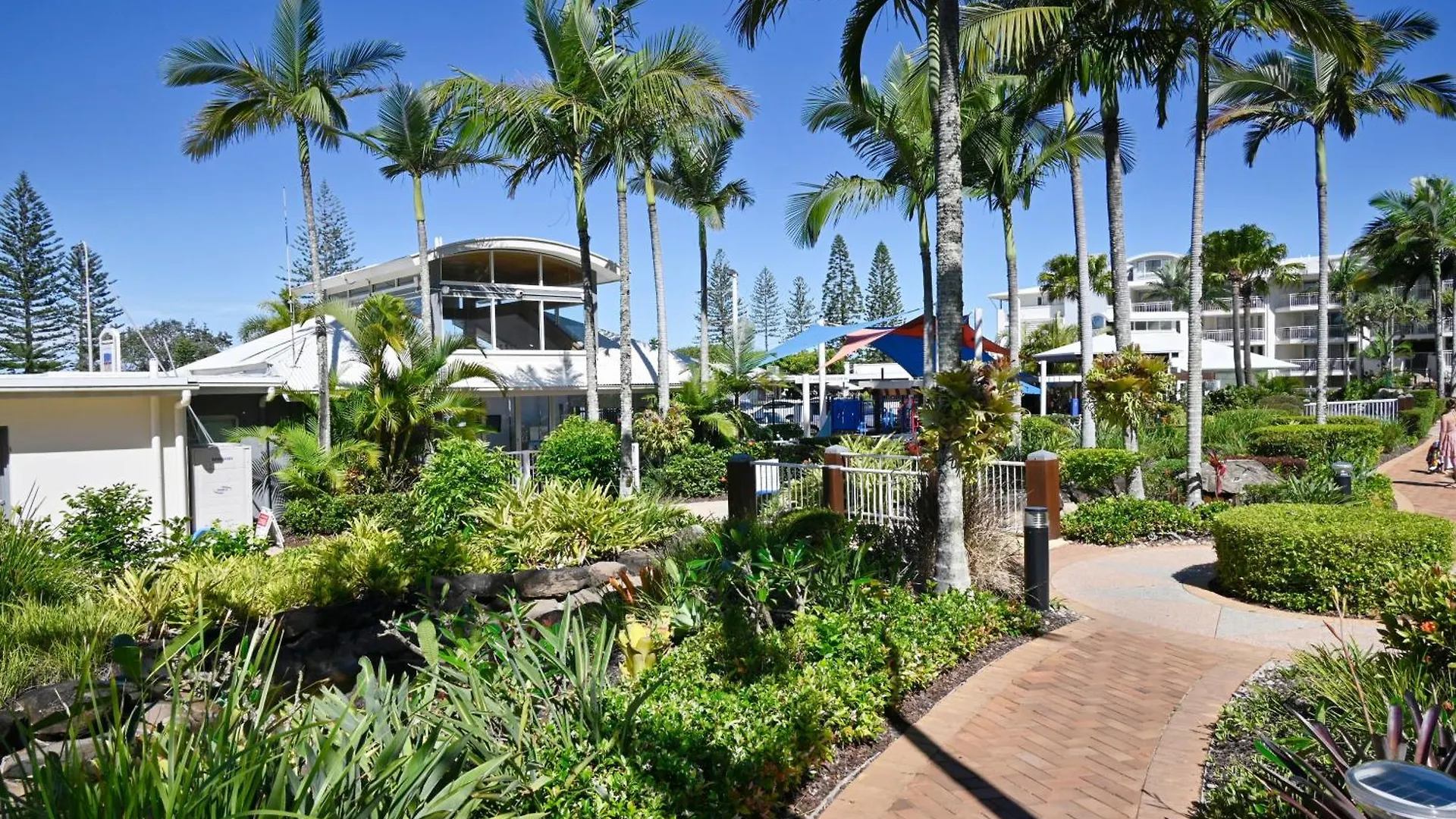 Beachfront Choices - Beach, Lagoon, Spa Ze1 Alexandra Headland